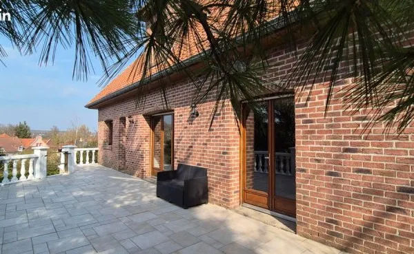 Maison 6 pièces 193 m²