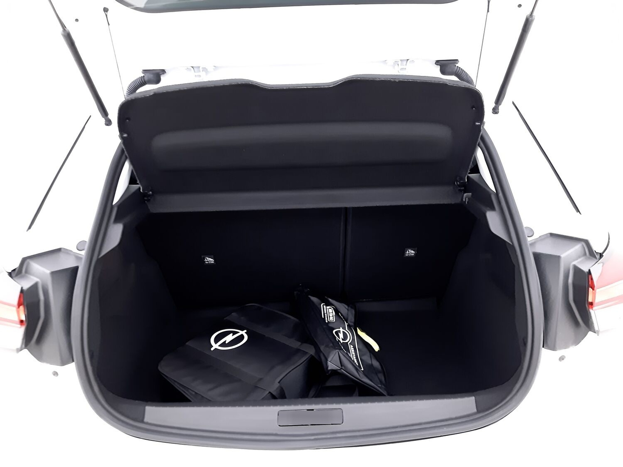 Opel Corsa — photo 14