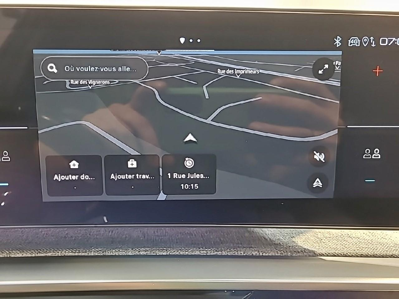 Peugeot 3008 hybrid 136 e-dcs6 gt — photo 11