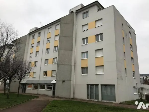 Local commercial 206 m²