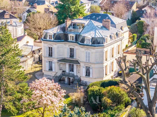 Appartement 5 pièces 144 m²
