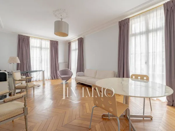 Bureaux 125 m²