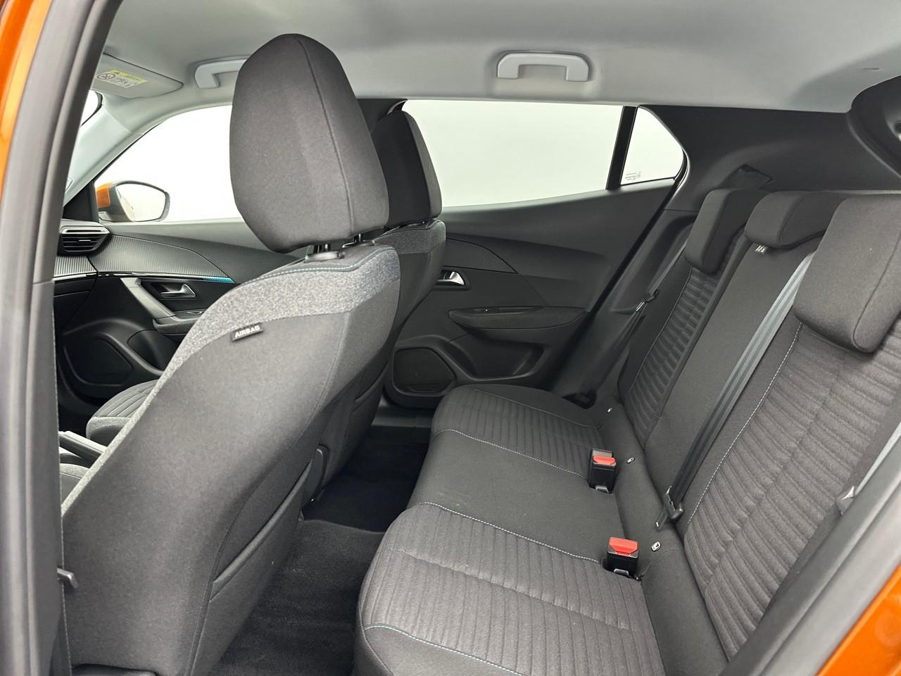 Peugeot 2008 puretech 100 s&s bvm6 style — photo 12