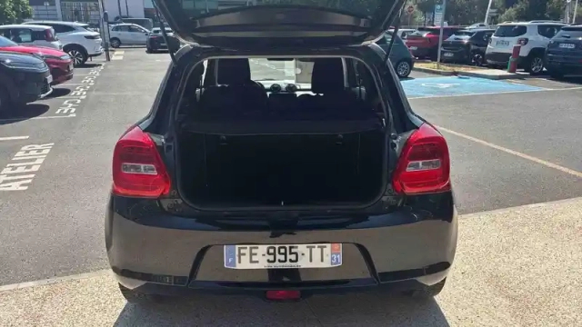Suzuki Swift 1.0 boosterjet auto — photo 10