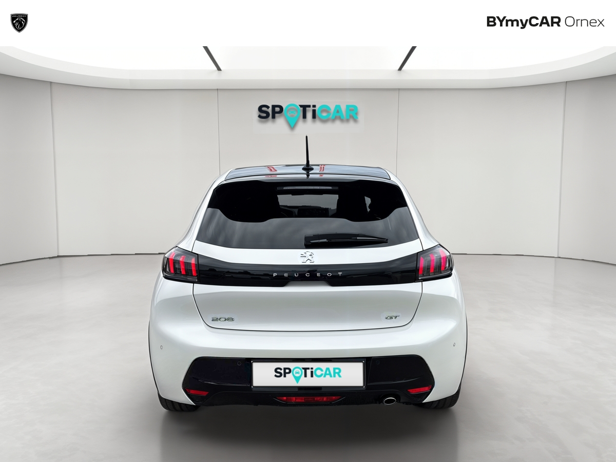 Peugeot 208 PureTech 100 S&amp;S EAT8 — photo 4