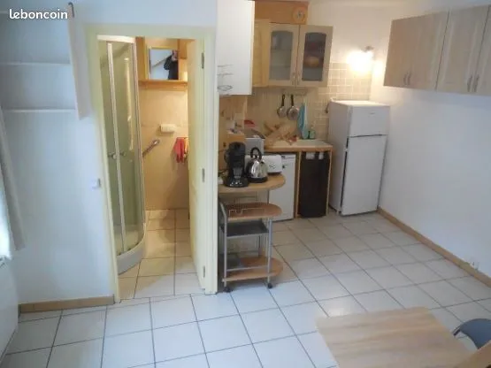 2 pièces 24 m² (loi Carrez) - y compris électricité et eau