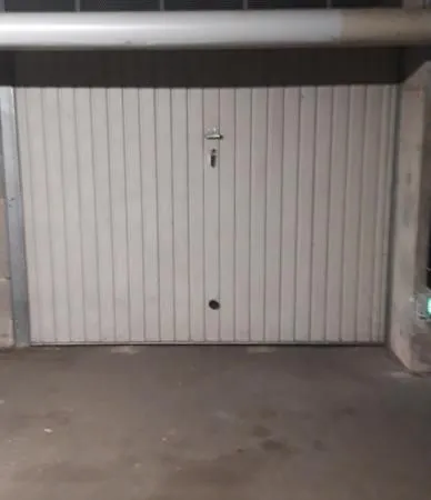 Garage/box 12 m² Vitre
