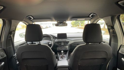 Ford Focus 1.0 EcoBoost 125 - ST Line – 2019 – 96540 km – Essence – Boîte Manuelle — photo 26