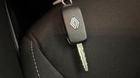 Renault Clio 1.5 dCi 100ch Evolution - 25 — photo 16