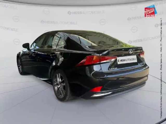 Lexus Is 300h euro6d-t — photo 8