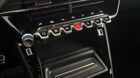 Peugeot 208 1.2 PureTech 100ch S&S GT Line BVM6 — photo 27
