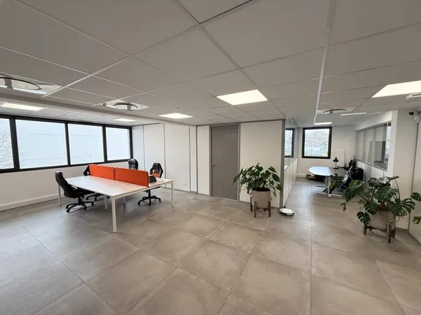 Bureaux 90 m²