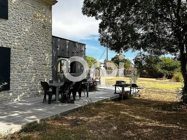 Maison 4 pièces 197 m²