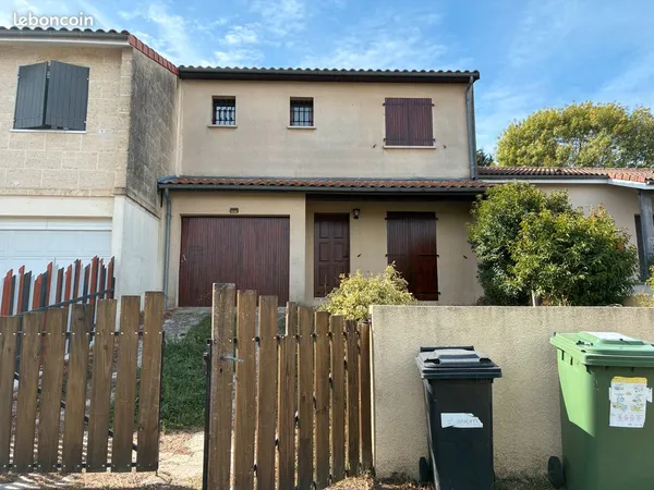 Maison mitoyenne 3 ch jardin