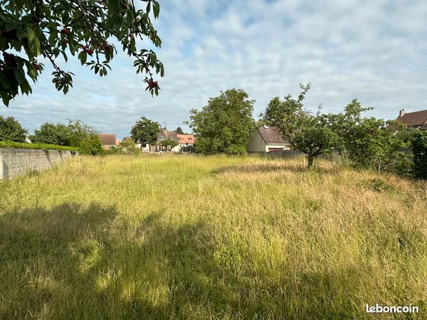 Terrain plat viabilisé