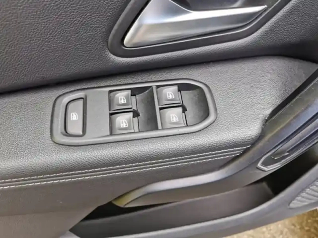 Dacia Duster prestige 1.5 dci 110 ch edc6 4 — photo 17