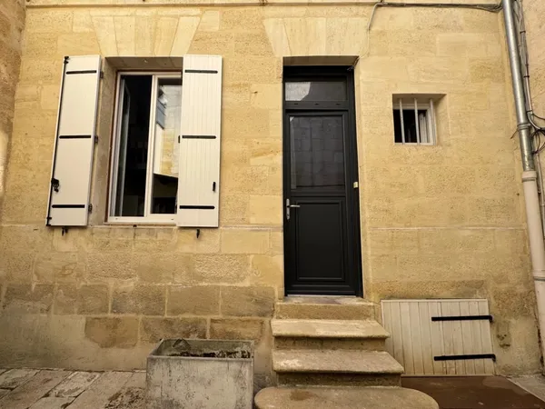 Bordeaux Centre Petite maison en 2ème ligne