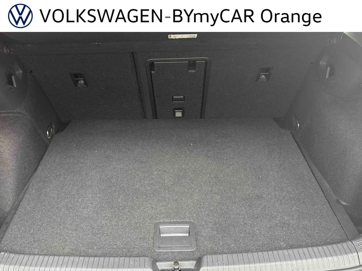 Volkswagen Golf 2.0 TDI SCR 116 DSG7 — photo 25