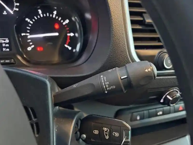 Fiat Scudo fourgon 2.0 multijet 145 standard pro lounge — photo 18