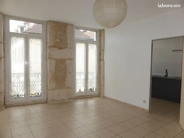Beau F3 de caractère de 60m2