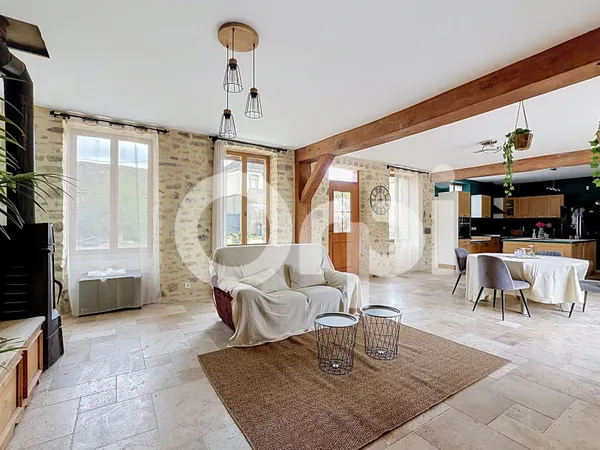 Maison 5 pièces 253 m²