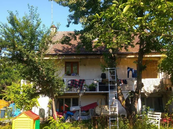 Maison 8 pièces 140 m²