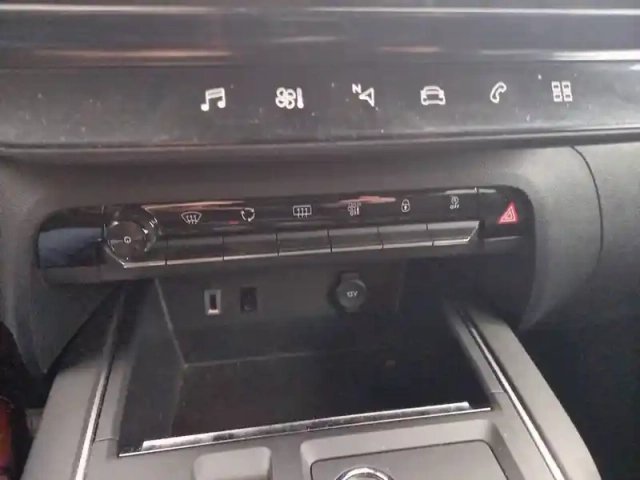 Citroën C5 Aircross hybride 136 e-dcs6 — photo 19