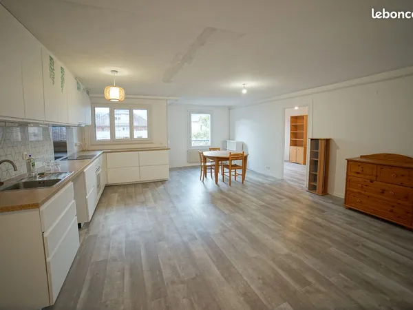 Chambéry centre, appartement 3 pièces 71 m², garage privatif, quartier Laurier