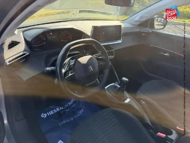 Peugeot 208 1.5 bluehdi 100ch s/s active carplay — photo 15