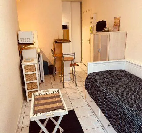 Studio 1 pièce 16 m²