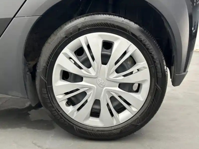 Toyota Aygo 1.0 vvt-i 72 dynamic — photo 9