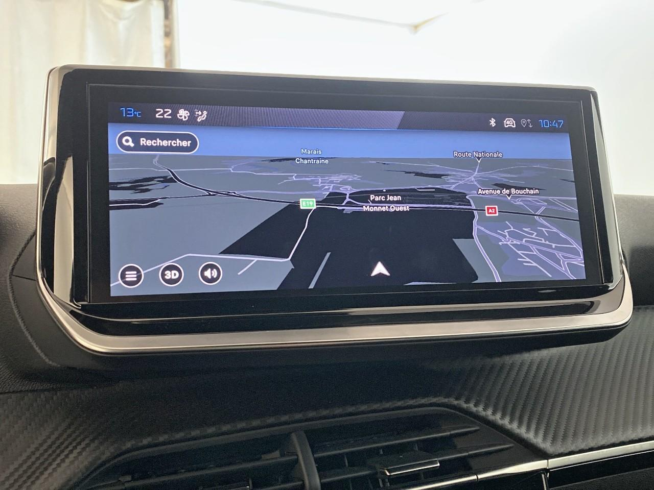 Peugeot 2008 hybrid 145 ch e-dcs6 allure — photo 16