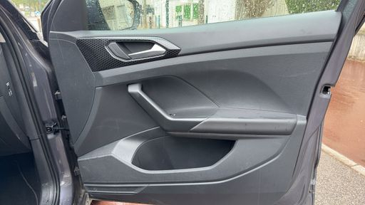 Volkswagen T-Cross 1.0 TSI 110 - R-Line – 2021 – 22543 km – Essence – Boîte Manuelle — photo 44