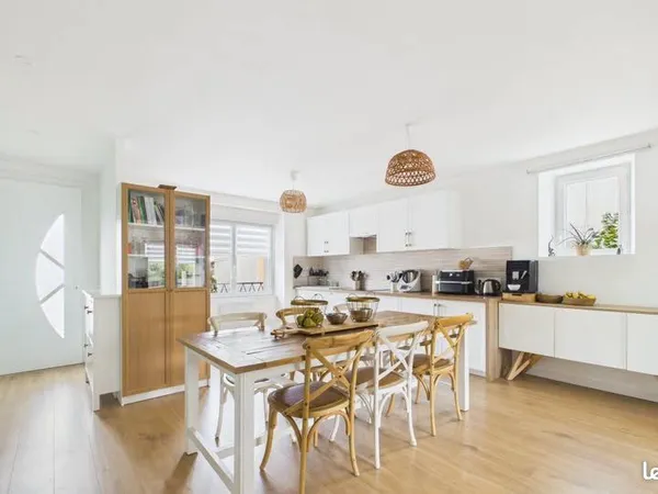 Maison 7 pièces 110 m²