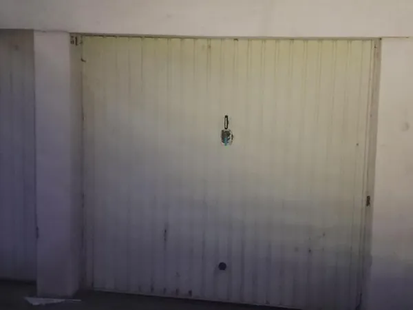 Garage/box 12 m² Pau