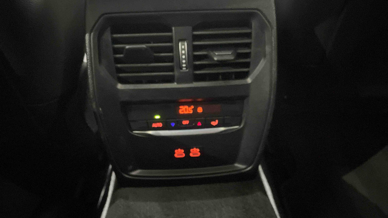 BMW i4 eDrive40 340 ch BVA — photo 26