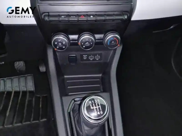 Renault Clio tce 90 — photo 23