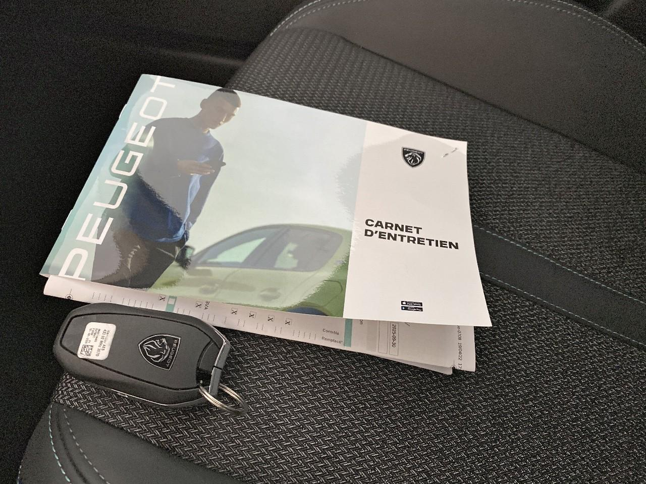 Peugeot 408 hybrid 145 e-dcs6 allure — photo 18