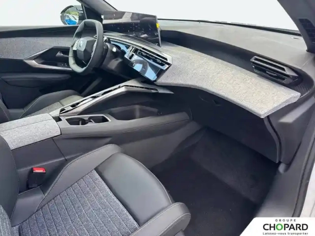 Peugeot 3008 electrique 210 ch 73 kwh — photo 13