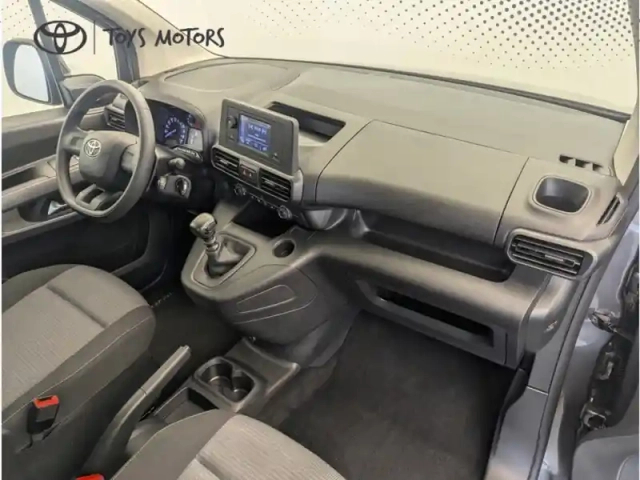 Toyota Proace 1.5 long 130 d-4d dynamic 7pl — photo 12