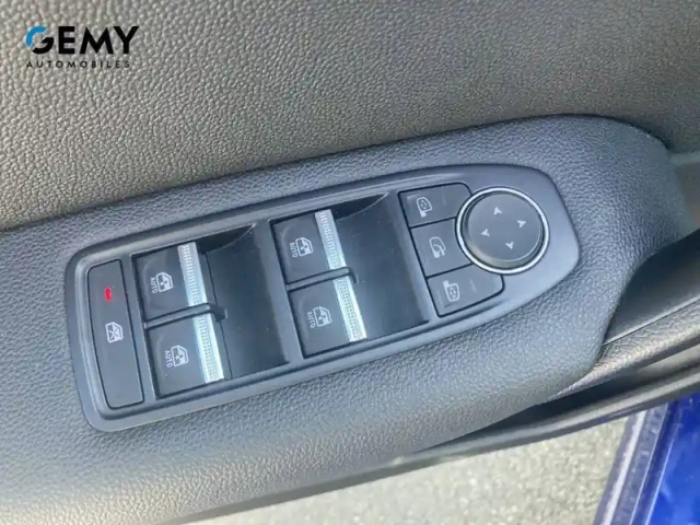 Renault Captur e-tech 145 - 21 — photo 13
