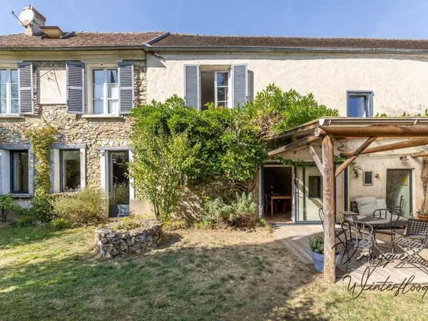 Maison à vendre 6 pièces HARGEVILLE (78)-166m²-4 chambres-piscine-terrain 979m²