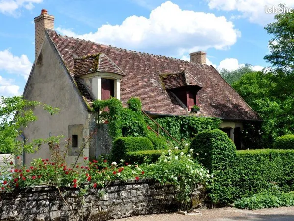 Maison face à l'Allier