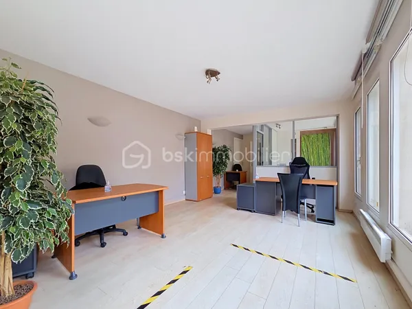 Fonds de commerce 3 pièces 63 m²