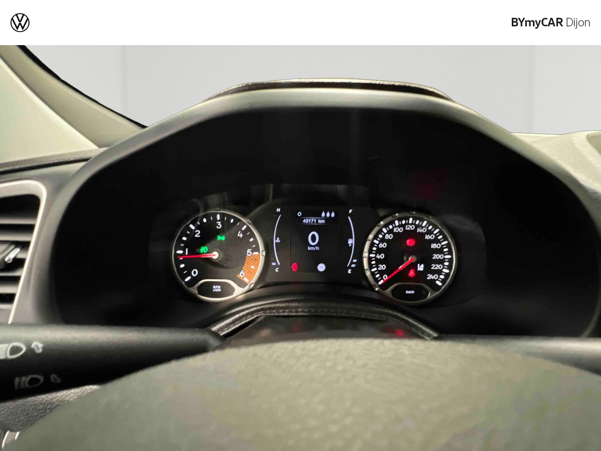 Jeep Renegade 1.6 l MultiJet 120 ch BVM6 — photo 19