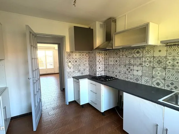 Appartement Location Miramas 3p 75m² 698€
