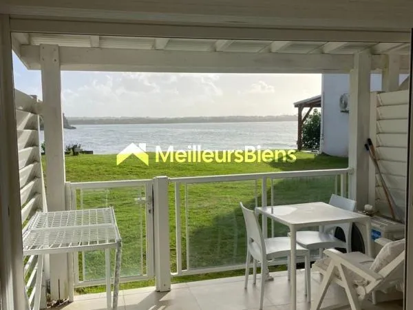 Studio vue mer bas du fort