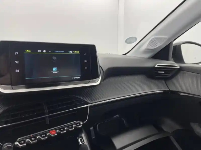 Peugeot 208 electrique 50 kwh 136ch — photo 28