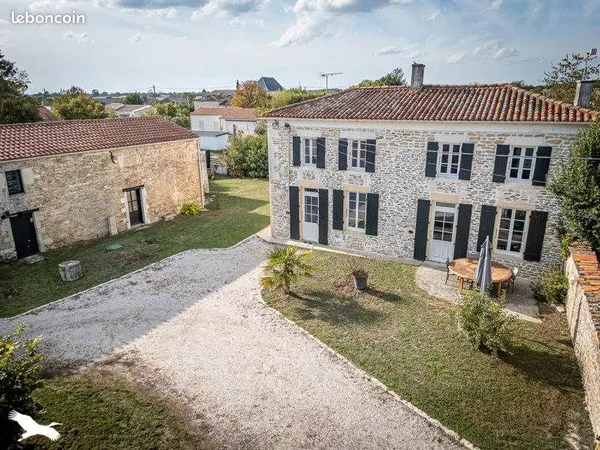 Maison 6 pièces 176 m²