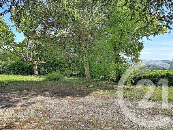 Terrain 602 m²